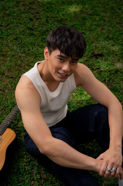 “Harana-Pop Heartthrob” Dylan Menor Releases Debut Single “Maghapon”