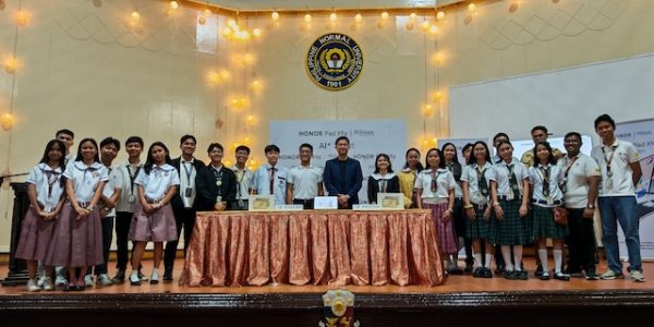  HONOR and PHINMA Foundation Empower Future Educators with Tablet Donation 