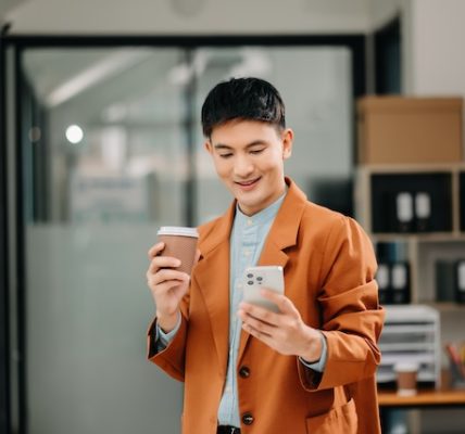 Sun Life Grepa launches affordable insurance plan with money-back guarantee for working Filipinos 