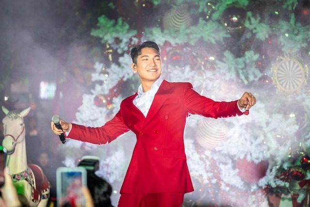Okada Manila Rings in the Holidays with its Annual Christmas Tree Lighting Ceremony and Christmas Carnival Grand Opening