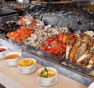 HOLIDAY FEASTS AT CITY OF DREAMS MANILA’S SIGNATURE RESTAURANTS