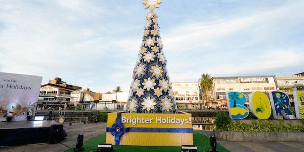 Sun Life Lights Up Boracay with Brighter Holidays