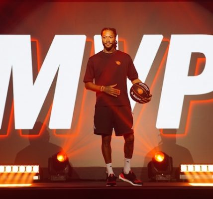 Derrick Rose’s Journey of Resilience Lives On Through His Jersey Retirement and Exclusive ArenaPlus Signed Jersey Giveaway