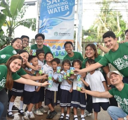 Starbucks Philippines Invites Everyone to be a Community Champion This Global Month of Good