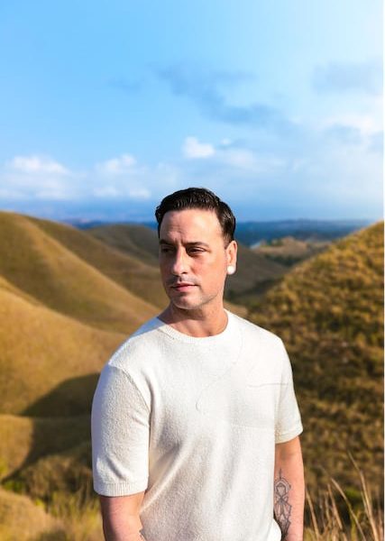 Dave Moffatt is Joining Music Travel Love on Their Philippine Tour this June