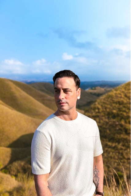 Dave Moffatt is Joining Music Travel Love on Their Philippine Tour this June
