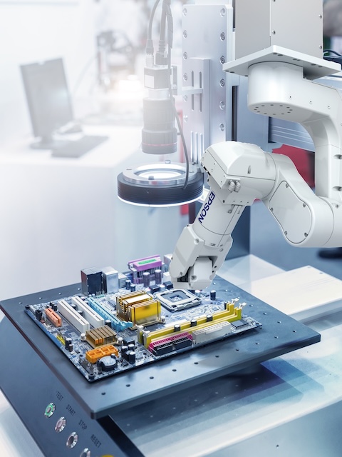 Balancing Speed and Precision: The Impact of Epson’s Quartz Technology on Modern Manufacturing