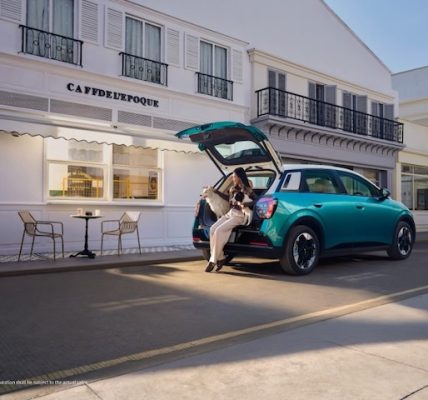 BIG CAR ENERGY: WHY THE GAC AION UT FEELS BIGGER THAN ITS SEGMENT