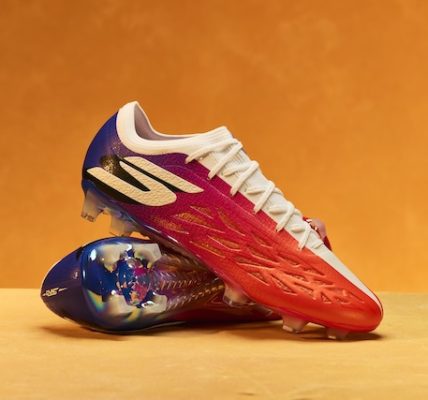 SKECHERS INTRODUCES SKECHERS RAZOR 2 FOOTBALL BOOT