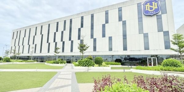 SM expands scholarships for uniformed personnel 