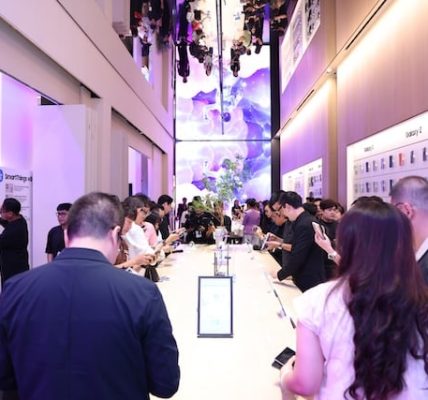 Samsung Galaxy Z8 Series Drives Record-High Foldable Pre-Orders in Southeast Asia and Oceania