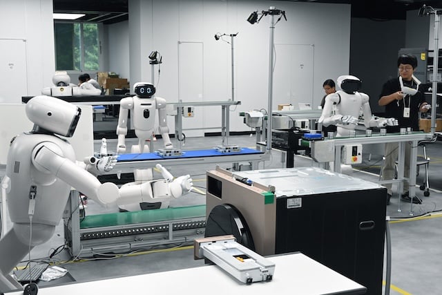 LG’s Robots Are Learning to Clean, Stack and Assemble as NVIDIA Collaboration Deepens