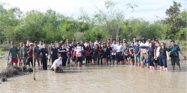 Security Bank marks 75th year with 7,500-mangrove target