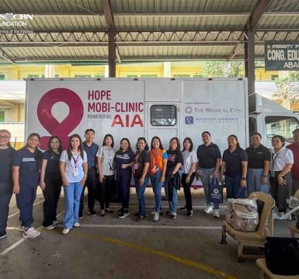 Breast Cancer Awareness Month underscores need for early detection as AIA Philippines and partners bring screening to 100 teachers